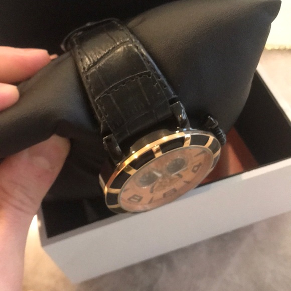 DEDIA Diamond 💎 Swiss Watch (RETAIL: $2,950) - Picture 4 of 7